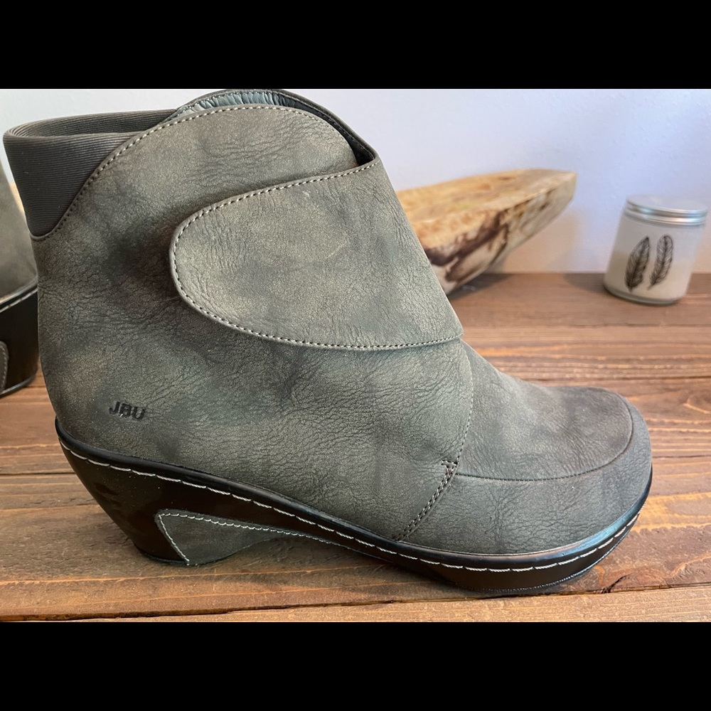 JBU shoe sz 10 EUC